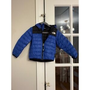 The North Face Toddler Thermoball Eco Hoodie Blue Black Puffer Jacket 2T